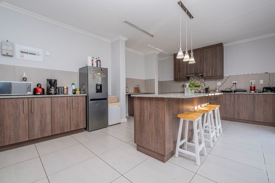 3 Bedroom Property for Sale in Langeberg Heights Western Cape